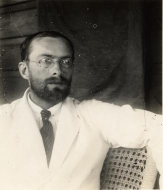 Bronisław Malinowski na Wyspach Trobrianda, ok. 1915-1918.jpg